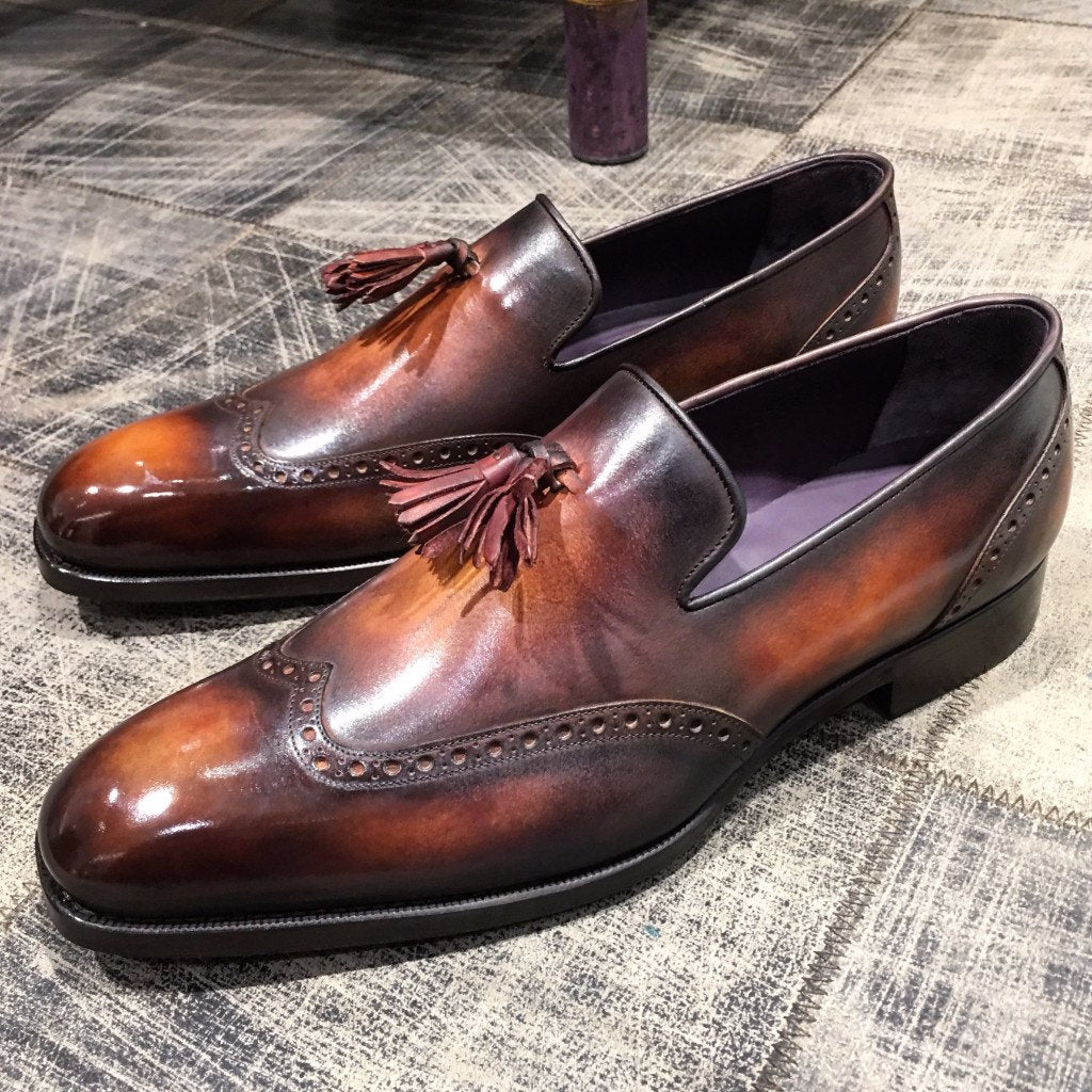 FR07 MOCCASIN WITH POMPOMS