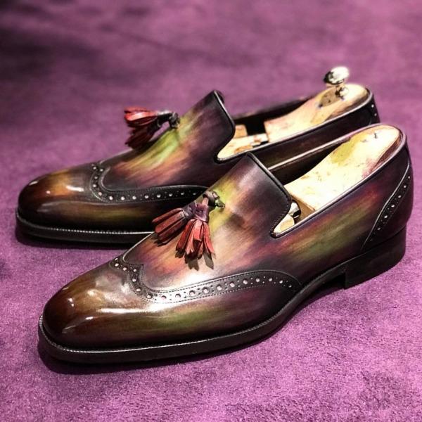 FR07 MOCCASIN WITH POMPOMS