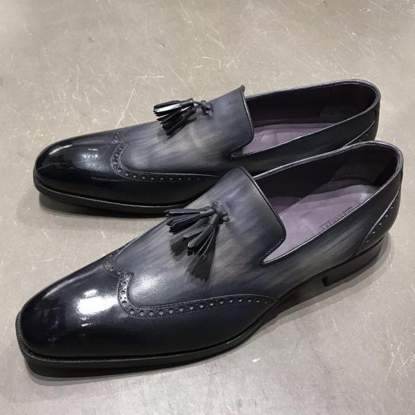 FR07 MOCCASIN WITH POMPOMS