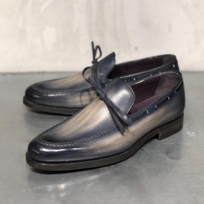 EN07 MOCCASIN WITH LACES