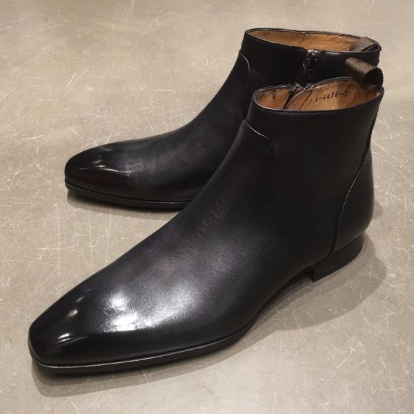 IT04 ZIPPED ANKLE BOOT